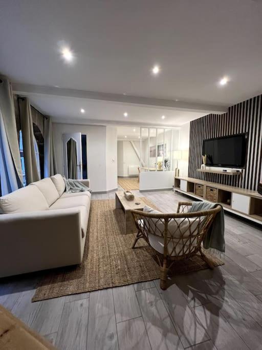 サン・テティエンヌSuperbe Duplex En Hyper Centreアパートメント エクステリア 写真
